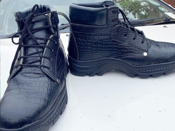 CHIFUNDO LEATHER CLUSTERS